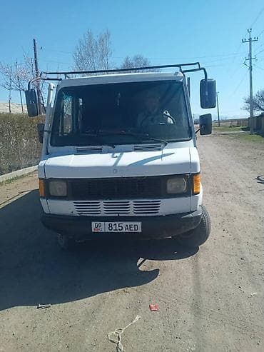 Жүк ташуучу унаа, Mercedes-Benz, Дубль, 4 т, Колдонулган — 1