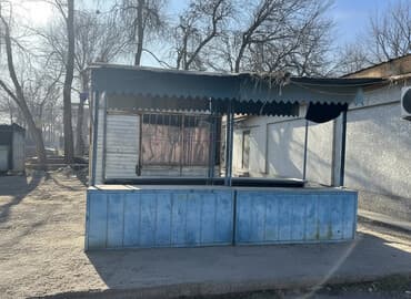 помещение для кафе: Уличный торговый киоск с прилавком и навесом - Формат: металлический — 2