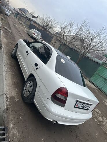 ravon spark: Daewoo Nubira: 2000 г., 1.5 л, Механика, Бензин, Седан — 4