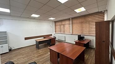 Аренда офисов, 45 м², В административном здании, 1 линия, С системой безопасности, С юридическим адресом — 5