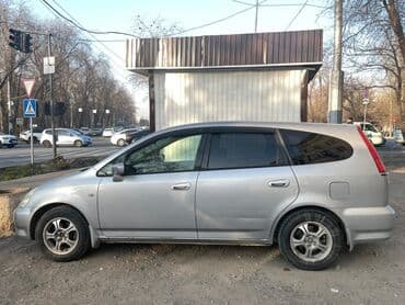 крутые машины: Honda Stream: 2002 г., Универсал — 6