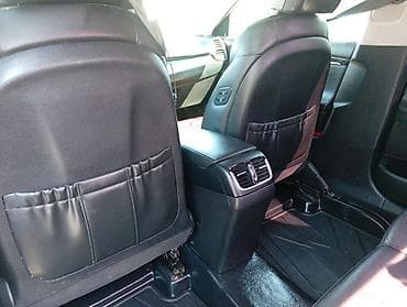 grander: Hyundai Grandeur: 2018 г., Седан — 6
