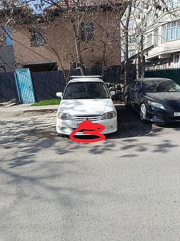 Honda Stream: 2000 г., 2.3 л, Автомат, Газ, Универсал