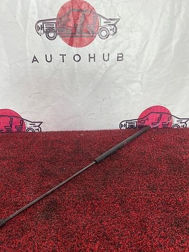 Амортизаторы крышки багажника Audi, 1999 г., Б/у, Оригинал at lalafo.kg Амортизаторы крышки багажника Audi, 1999 г., Б/у, Оригинал