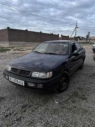 машинага газ: Volkswagen Passat: 1994 г., 2 л, Газ, Седан — 2