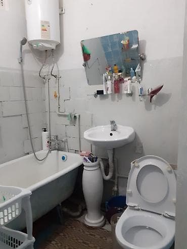 продаю квартиру с ремонтом: 1 комната, 32 м², 1 этаж, Старый ремонт — 4