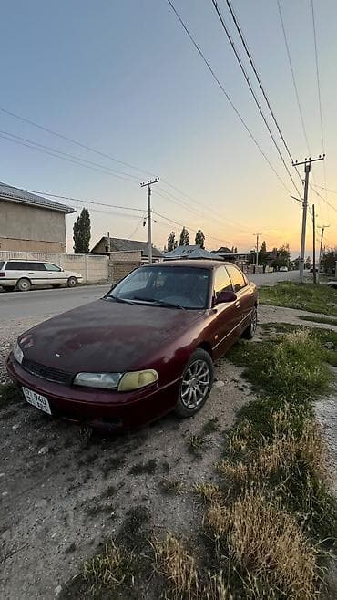 Mazda 626: 1991 г., 1.8 л, Механика, Бензин, Седан