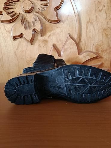 ботинка женские: Мужские ботинки, 43, Б/у, цвет - Черный — 3