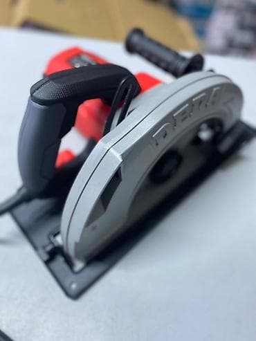 Промышленная химия: Циркулярные электропилы Новый, От электросети, Диаметр диска: 235 мм — 2