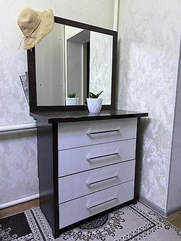 Туалетный столик, С зеркалом, цвет - Коричневый