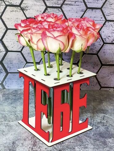 искусственные цветы бишкек: Подарочная ваза с колбами Надписи: Тебе/ Маме • Деревянная подставка — 1