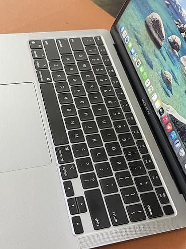 macbook m3: Для программирования, Б/у, Apple M1, ОЗУ, RAM: 8 ГБ, В рассрочку — 6