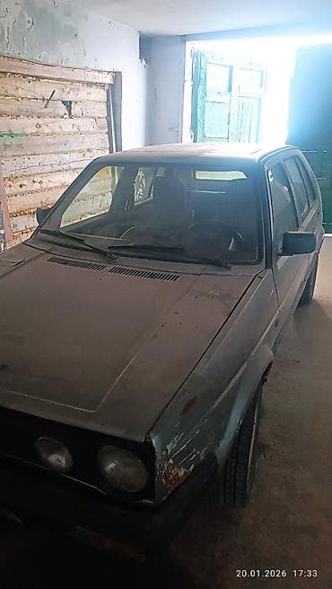 Proton: Volkswagen Golf: 1989 г., 1.8 л, Механика, Бензин, Хетчбек — 1