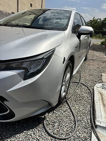 e2 byd: Toyota Levin: 2019 г., 1.8 л, Вариатор, Гибрид, Седан — 5