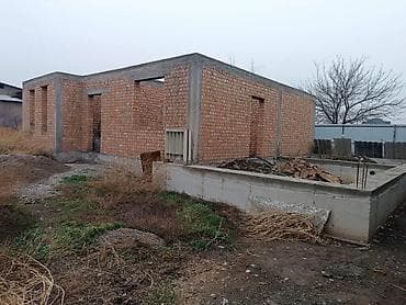 Продаётся недостроенный кирпичный дом с монолитными железобетонными