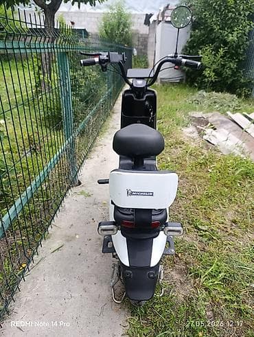 jet ski: Электроскутер городского типа, компактный и легкий. Основные — 4