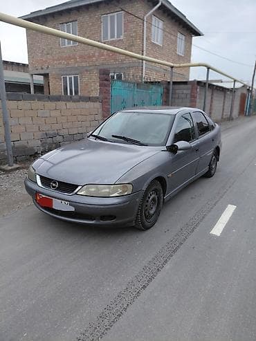 lada vesta: Opel Vectra: 2002 г., 1.8 л, Автомат — 1