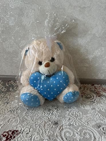 Мягкая игрушка «Мишка с сердцем» - Плюшевый мишка бежевого цвета с