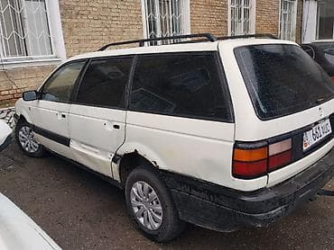 бора универсал: Volkswagen Passat Variant: 1992 г., Механика, Бензин, Универсал — 5