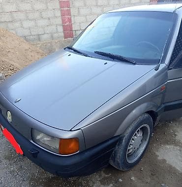 чехол на пасат: Volkswagen Passat: 1988 г., Механика, Седан — 5