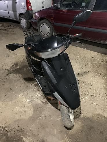 50: Тип скутера Honda, 50 куб. см, Бензин, Б/у — 2