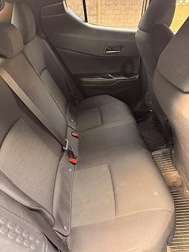 outback 2017: Toyota C-HR: 2017 г., 2 л, Автомат, Бензин, Кроссовер — 10