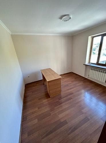 аренда спортивный зал: 200 м², 5 комнат, Бронированные двери — 4