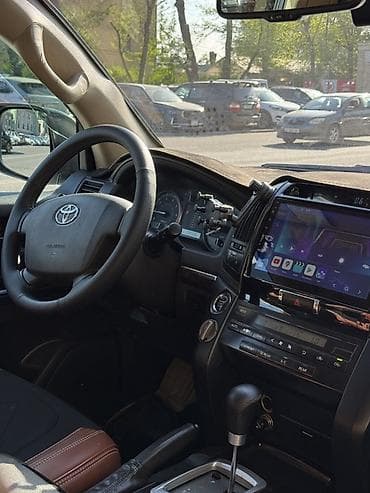 tlc 200: Toyota Land Cruiser: 2010 г., 4 л, Автомат, Бензин, Внедорожник — 3