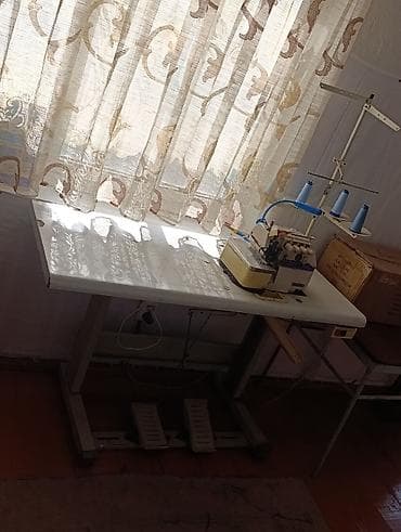 скупка швейный машынки: Г. Каракол продаю. Швейная машина все работает отлично. 1) - 20000сом — 4