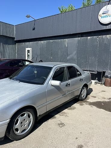 Унаа сатуу: Mercedes-Benz C-Class: 1994 г., 2 л, Кол менен иштөөчү, Бензин, Седан — 1