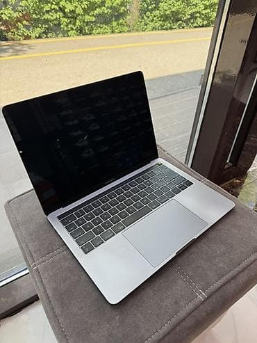 iphone 16 pro max: Apple MacBookPro 2017(серебристый алюминиевый корпус, серия с USB‑C) — 6