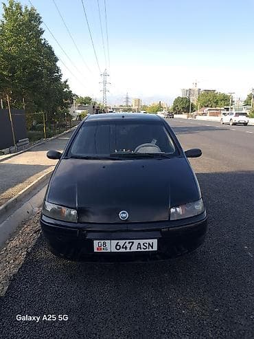 Унаа: Fiat Punto: 2001 г., 1 л, Кол менен иштөөчү, Бензин, Хетчбек — 1