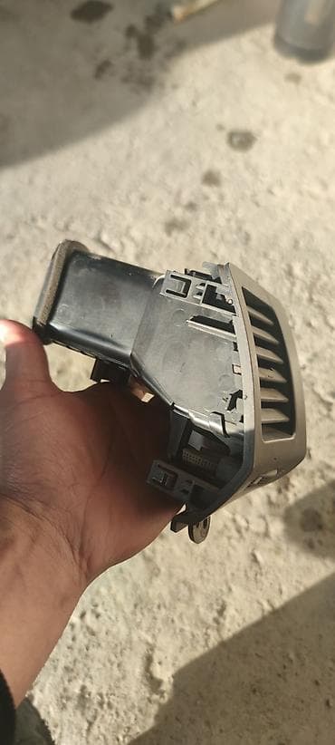 w210 подлокотник: Дефлектор воздуховода Lexus — 2