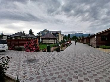 бизнем: 🏡 Сдаются уютные домики на берегу Иссык-Куля! 📍 Село Корумду — 3