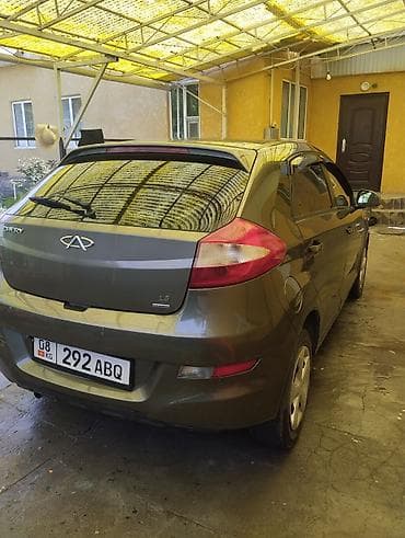 Chery: Chery Very: 2012 г., 1.5 л, Механика, Бензин, Хэтчбэк — 2