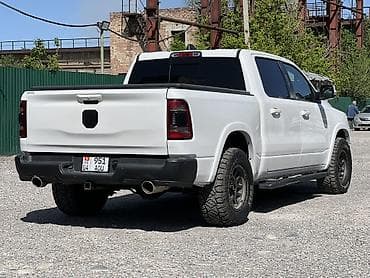 sprinter 2 7: Dodge Ram 1500: 2020 г., 5.7 л, Бензин, Пикап — 4