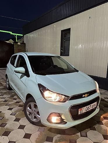 Chevrolet Spark: 2017 г., 1 л, Автомат, Бензин, Хетчбек