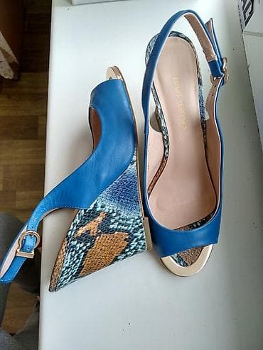 Женская обувь: Продаю новые кожаные босоножки фирмы Loius Veronica, 37 размера. Цвет — 6