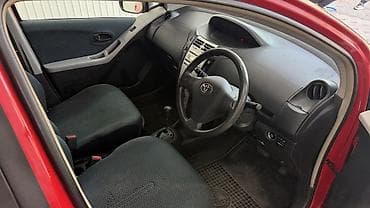 byd e7: Toyota Vitz: 2005 г., 0.1 л, Автомат, Бензин, Хэтчбэк — 3