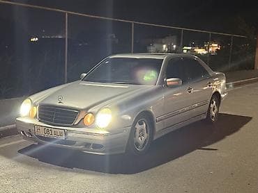 два авто: Mercedes-Benz E-Class: 2001 г., 2.2 л, Автомат, Дизель, Седан — 1