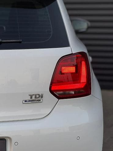 sprinter 412: Volkswagen Polo: 2015 г., 1.4 л, Автомат, Дизель, Хэтчбэк — 6