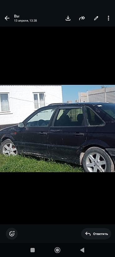 Volkswagen Passat: 1992 г., Седан