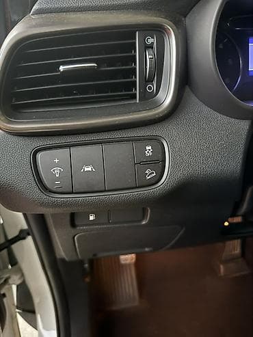 low ll: Kia Sorento: 2019 г., 2 л, Типтроник, Дизель, Кроссовер — 7