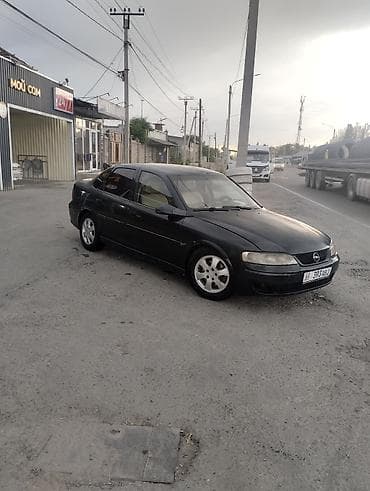 Транспорт: Opel Vectra: 2001 г., 1.6 л, Кол менен иштөөчү, Бензин, Седан — 5