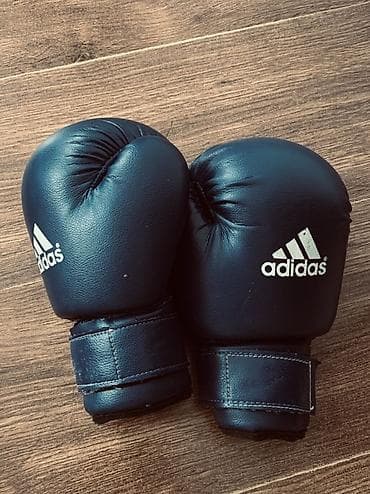 Боксерские перчатки Adidas, цвет темно‑синий/черный. - Классическая