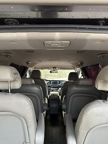 Kia Carnival: 2017 г., 2.2 л, Автомат, Дизель, Минивэн — 8