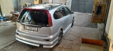 срочно продам авто в связи с переездом: Honda Stream: 2002 г., 1.7 л, Автомат, Бензиновая, Минивэн — 2