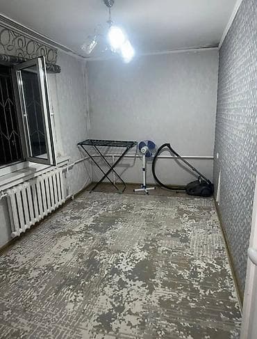 квартира с животными: 2 комнаты, 49 м², 4 мкр 104 серия, 4 этаж, Косметический ремонт — 2
