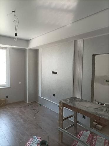 Мелкосрочные работы: Шпатлевка стен и потолка,накат эмульсии,ламинатплинтус .Другие мелко — 10