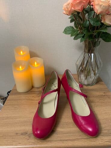 обувь ручной работы бишкек: Туфли, 40, KMB systems, Новый, цвет - Красный, Платная доставка, Самовывоз — 4